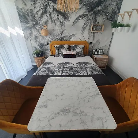 Tropical Apartment *